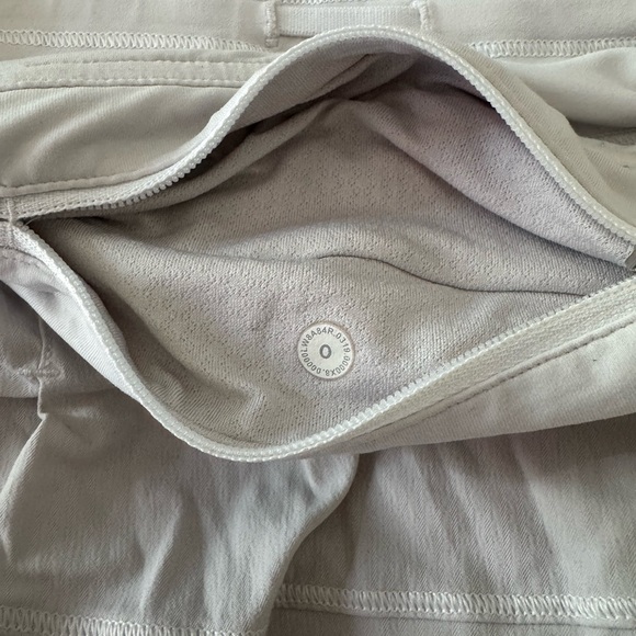 lululemon athletica Pace Rival Mid-Rise White Skirt - Picture 3 of 5